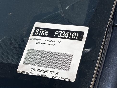 Used 2023 Toyota Corolla SE w/ SE Premium Package FWD image 13