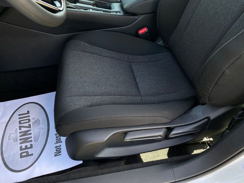 Used 2025 Honda Accord LX image 11