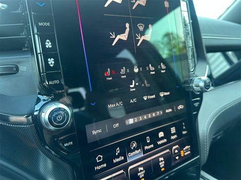 New 2026 RAM 1500 Limited image 25