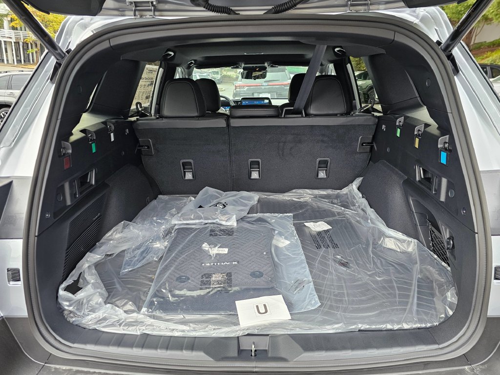 New 2026 Subaru Outback Touring AWD/4WD image 12