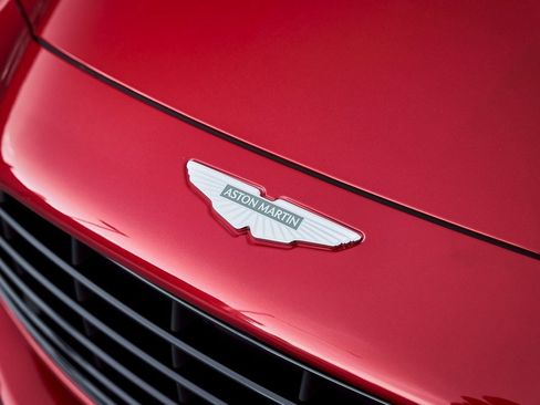 Used 2024 Aston Martin DB12 Coupe image 7