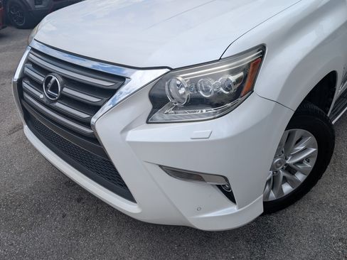 Used 2015 Lexus GX 460 w/ Premium Package AWD/4WD image 13