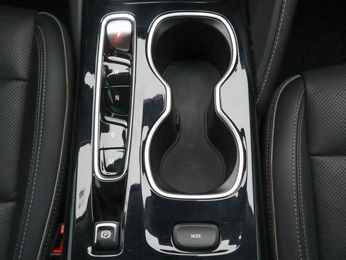 Used 2021 Buick Envision Essence w/ Technology Package I image 21