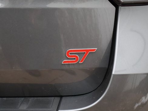 Used 2025 Ford Explorer ST w/ Sun And Sound Package image 18