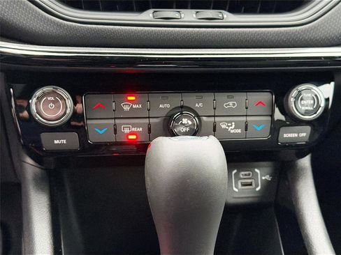 New 2026 Jeep Compass Limited image 13