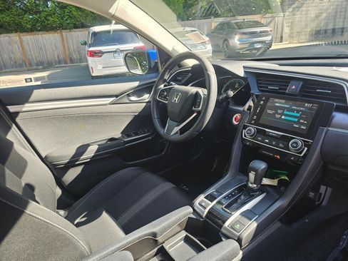 Used 2017 Honda Civic EX-T image 10