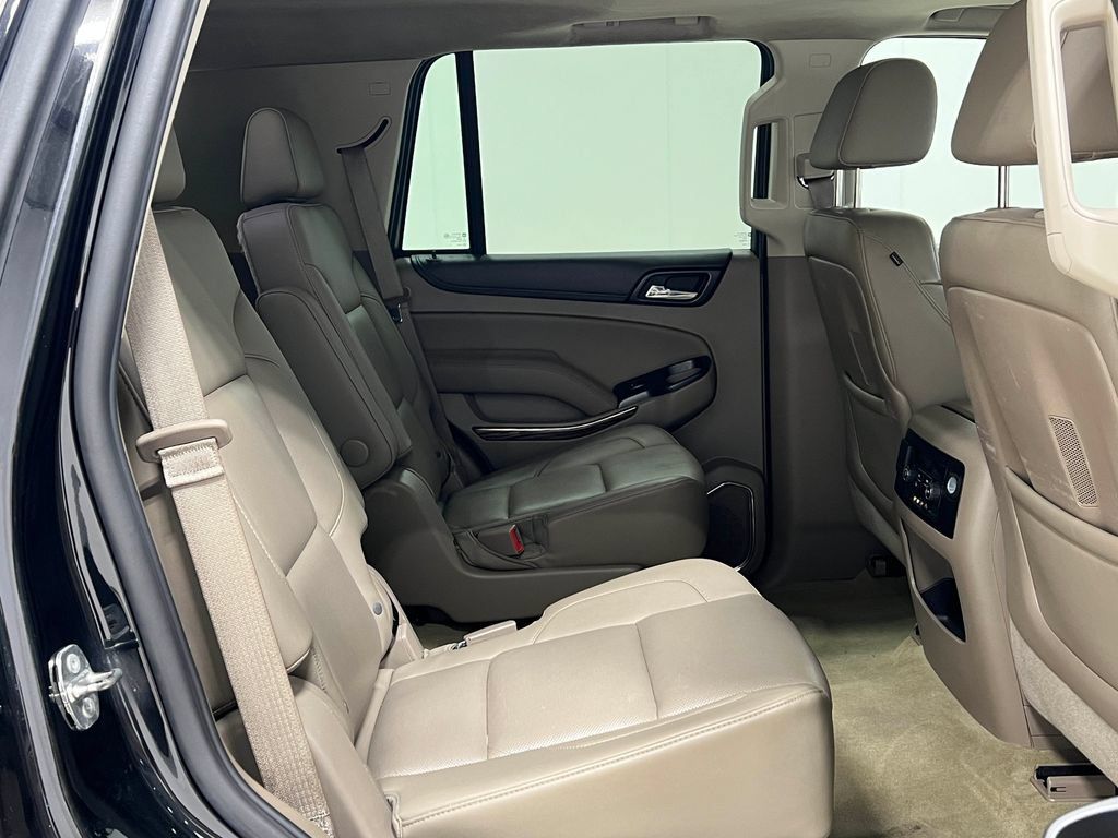 Used 2016 GMC Yukon SLT w/ Open Road Package AWD/4WD image 38