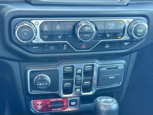 Used 2021 Jeep Wrangler Unlimited Rubicon 4xe w/ Steel Bumper Group image 17