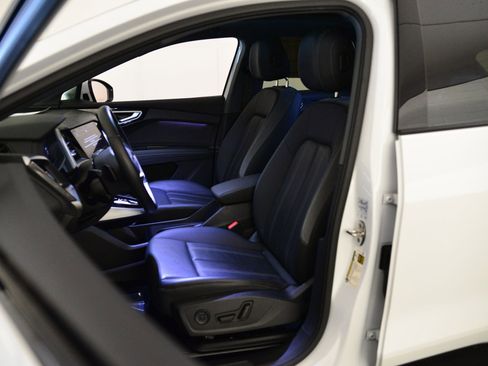 Used 2023 Audi Q4 e-tron Premium Plus w/ Premium Plus image 4