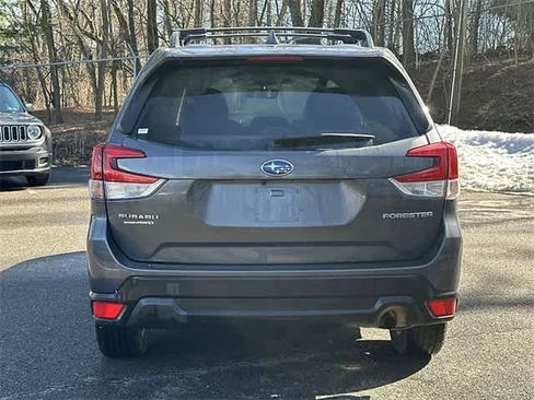 Certified 2023 Subaru Forester Premium image 4