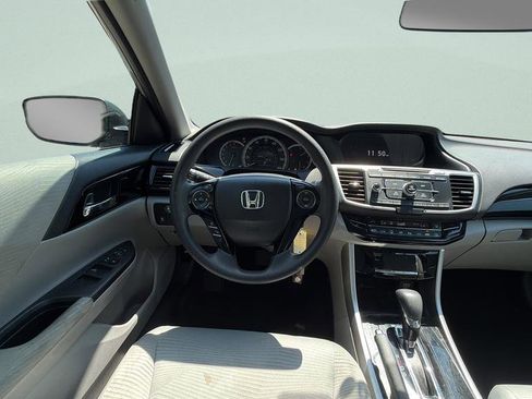 Used 2017 Honda Accord LX image 13