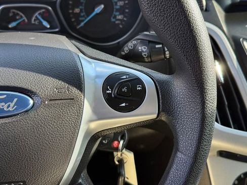 Used 2014 Ford Focus SE w/ SE Winter Package image 19