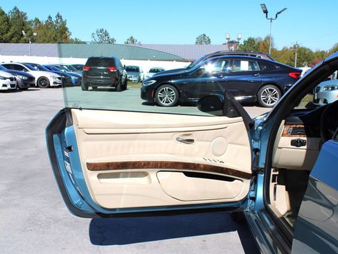 Used 2008 BMW 335i Convertible image 27