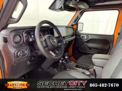 New 2026 Jeep Wrangler Unlimited Rubicon w/ Whitecap Package AWD/4WD image 11