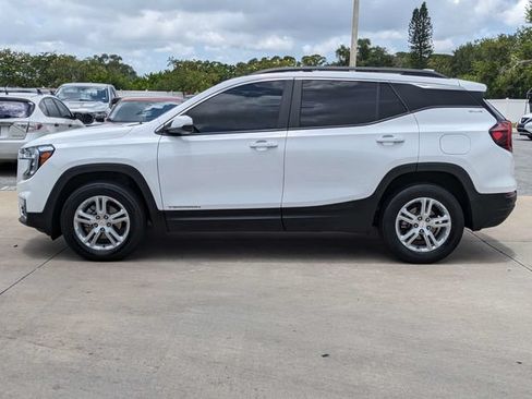 Used 2023 GMC Terrain SLE w/ Driver Convenience Package AWD/4WD image 9