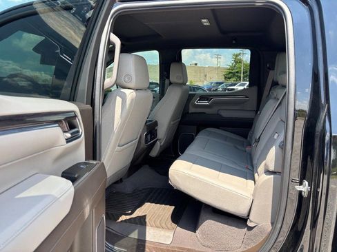 Used 2024 Chevrolet Silverado 1500 LTZ AWD/4WD image 12