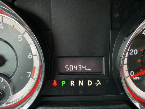 Used 2016 Dodge Grand Caravan SXT w/ UConnect Hands-Free Group image 7