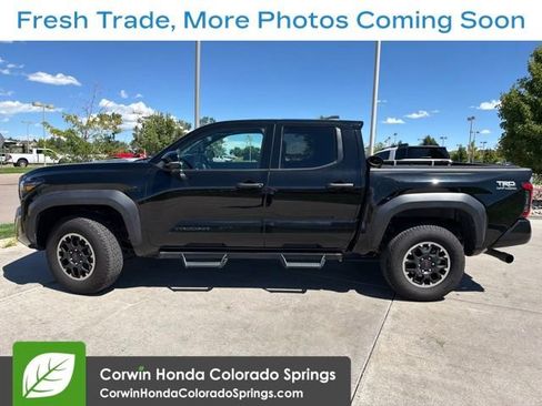 Used 2025 Toyota Tacoma TRD Off-Road w/ TRD Off Road Premium Package AWD/4WD image 6
