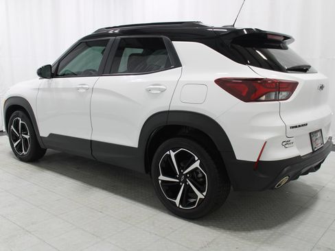 Used 2023 Chevrolet TrailBlazer RS w/ Convenience Package FWD image 8
