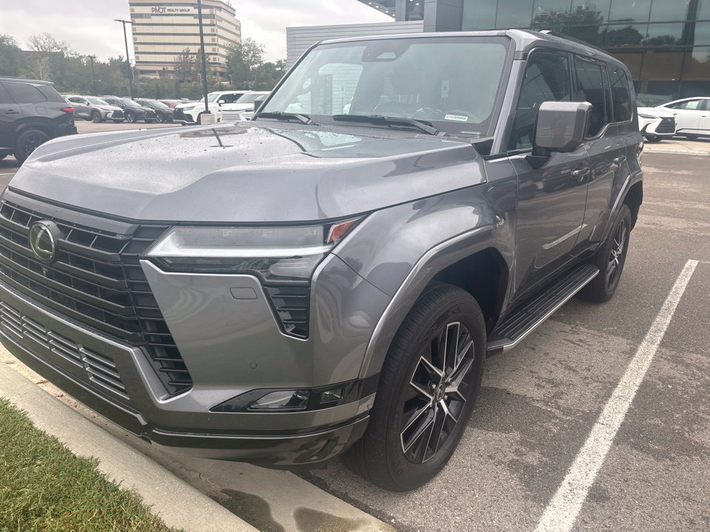 Used 2024 Lexus GX 550 w/ Accessory Package (2T) AWD/4WD image 4