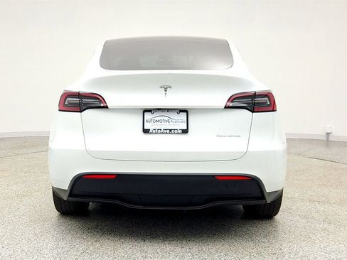 Used 2023 Tesla Model Y Long Range image 6