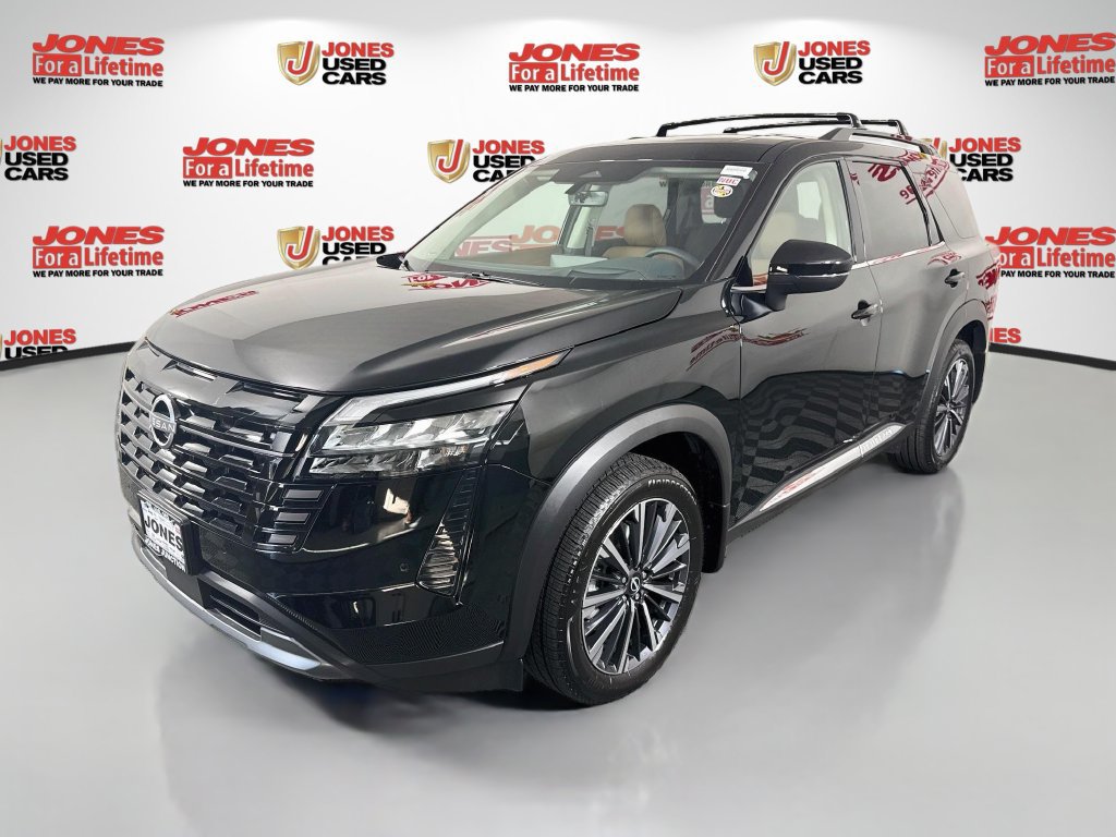 Certified 2026 Nissan Pathfinder Platinum AWD/4WD image 14