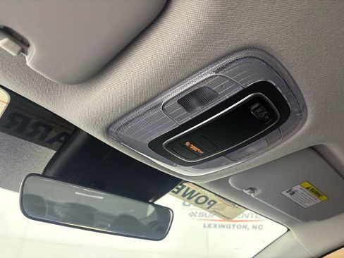 Used 2026 Hyundai Elantra SE FWD image 21
