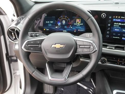 Used 2026 Chevrolet Equinox LT image 26