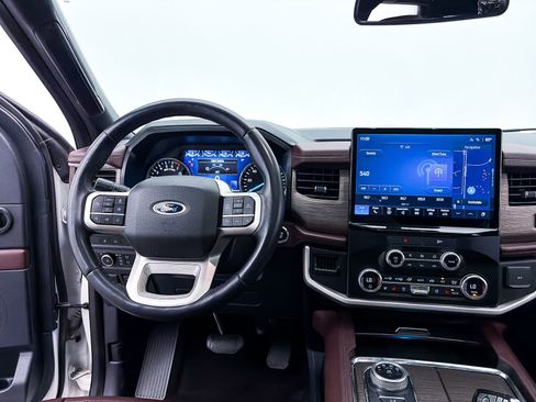 Used 2022 Ford Expedition Max Limited AWD/4WD image 4