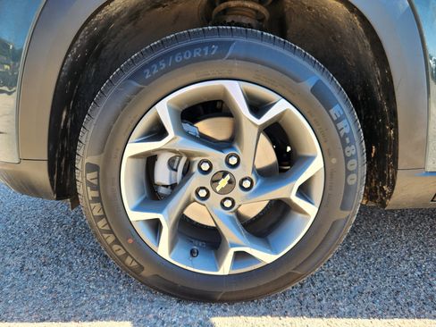 Used 2025 Chevrolet Trax LT image 15