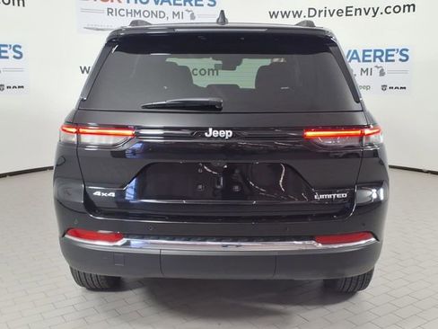 Used 2025 Jeep Grand Cherokee Limited AWD/4WD image 5