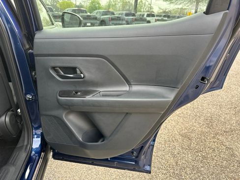 New 2026 Nissan Kicks S image 14