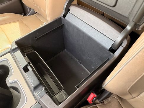 Used 2018 GMC Sierra 3500 Denali image 27