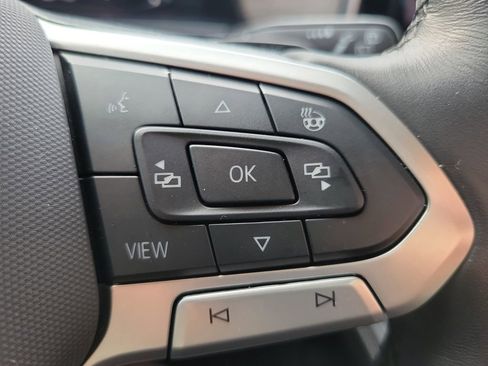 Used 2024 Volkswagen Atlas SEL Premium R-Line image 25