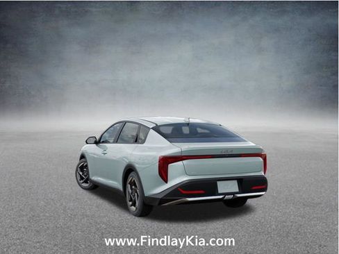 New 2026 Kia K4 EX image 5