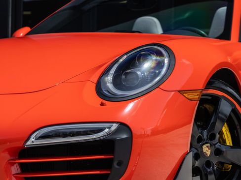 Certified 2016 Porsche 911 Turbo S AWD/4WD image 23