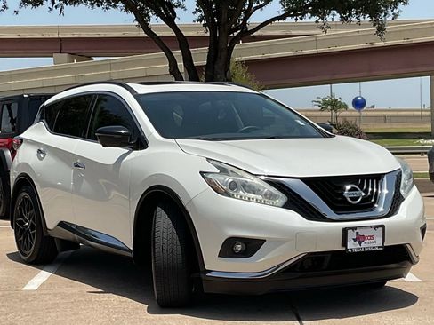 Used 2017 Nissan Murano Platinum w/ Platinum Technology Package FWD image 3