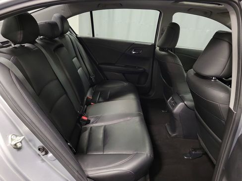 Used 2016 Honda Accord Touring image 26