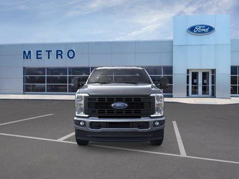 New 2026 Ford F350 XL w/ XL Chrome Package AWD/4WD image 7