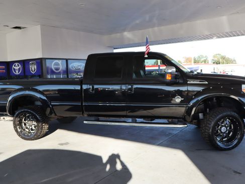 Used 2013 Ford F350 Lariat w/ FX4 Off Road Pkg image 4