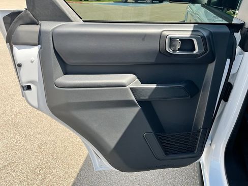 New 2026 Ford Bronco Badlands AWD/4WD image 11