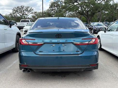 Certified 2025 Toyota Camry SE w/ Convenience Package image 6