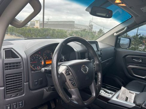 Used 2015 Nissan Titan SL w/ SL Texas Package image 11