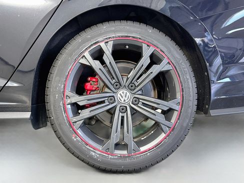Used 2019 Volkswagen Jetta GLI FWD image 30