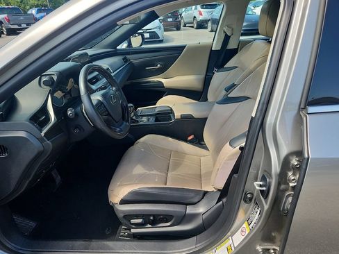 Used 2019 Lexus ES 350 w/ Accessory Package FWD image 13