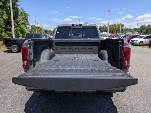 New 2026 RAM 2500 Laramie AWD/4WD image 12