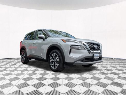 Used 2023 Nissan Rogue SV AWD/4WD image 13
