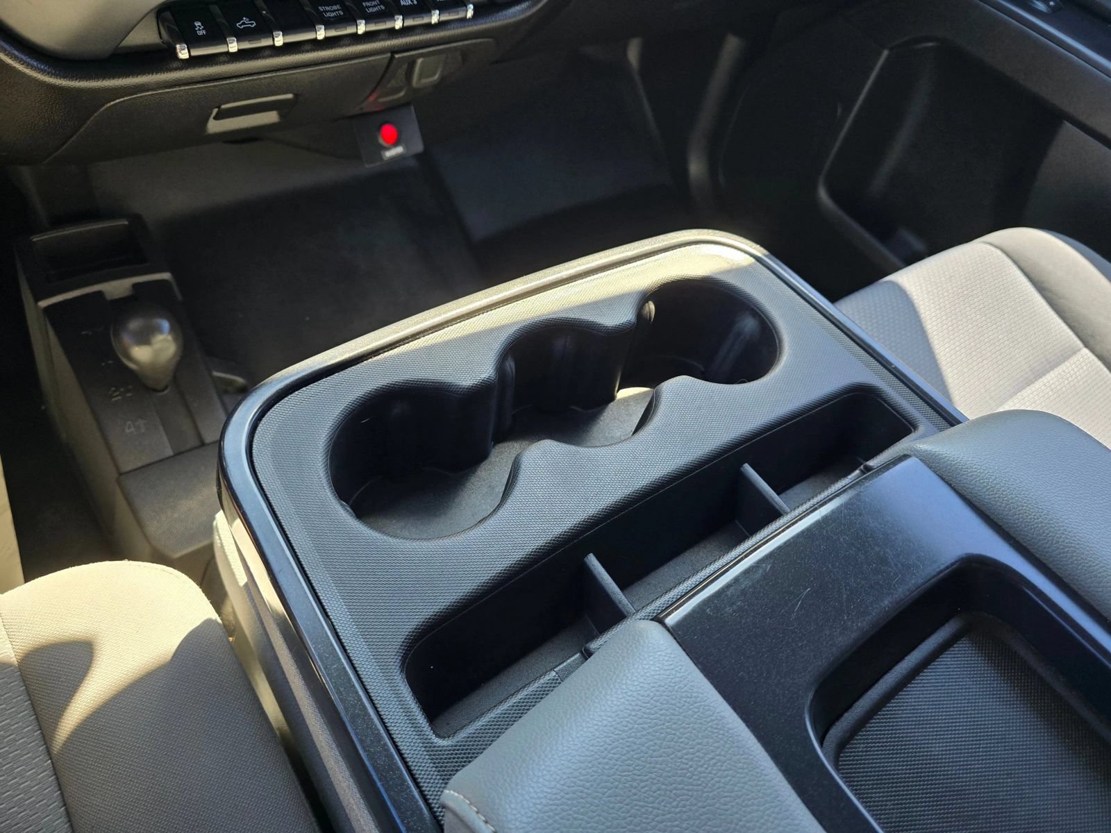 Used 2019 Chevrolet Silverado 2500 W/T AWD/4WD image 32