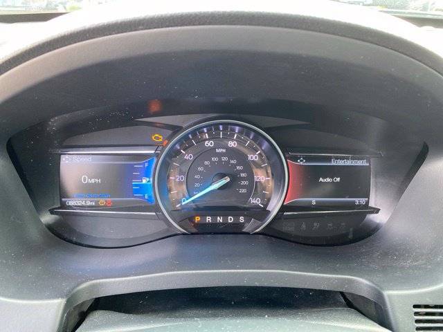 Used 2018 Ford Explorer XLT w/ Equipment Group 202A AWD/4WD image 23