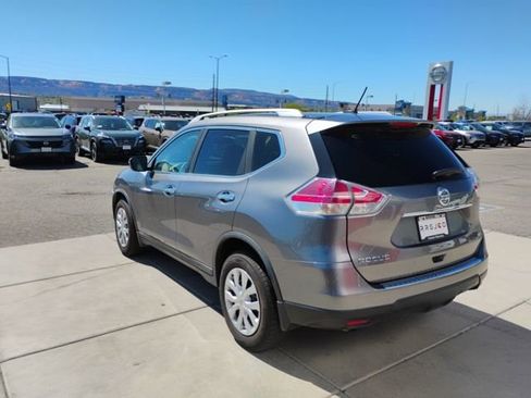 Used 2016 Nissan Rogue S w/ Appearance Package image 7